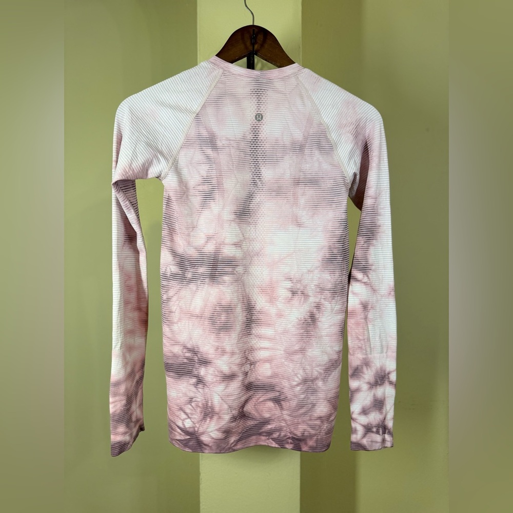 NWOT Lululemon Swiftly Tech Long Sleeve Shirt 2.0 Shibori Stripe Pink Taupe - Picture 3 of 6